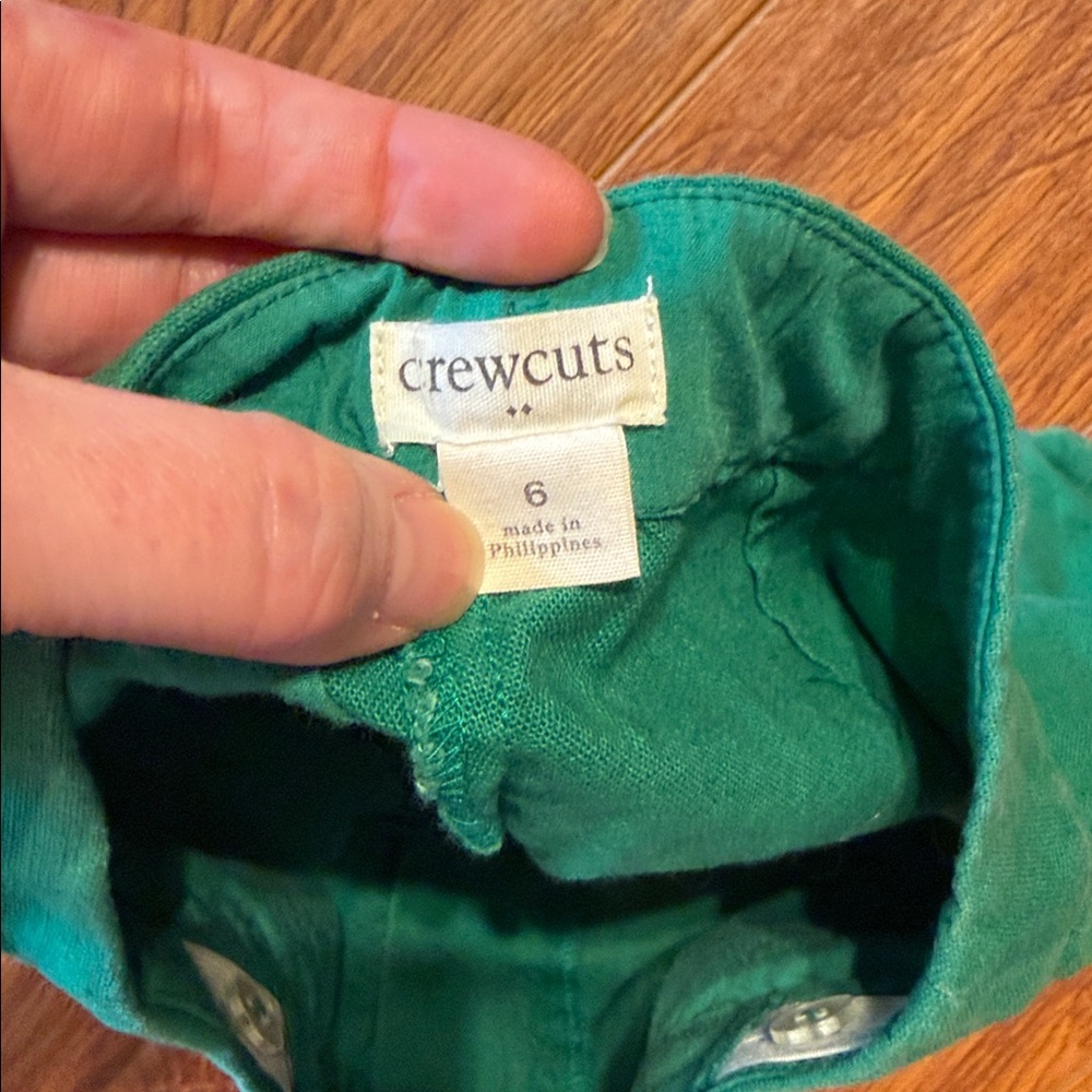 Crewcuts Green Scalloped Hem Women Shorts - Picture 3 of 3